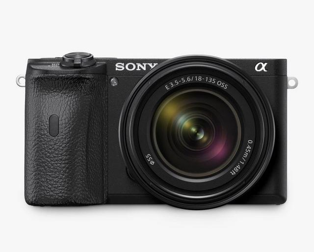 Sony - A6600 Compact System Camera with 18-135mm OSS Lens, 4K Ultra HD, 24.2MP, OLED Viewfinder, Wi-Fi, Bluetooth, NFC, 3" Tilting Touch Screen, Black